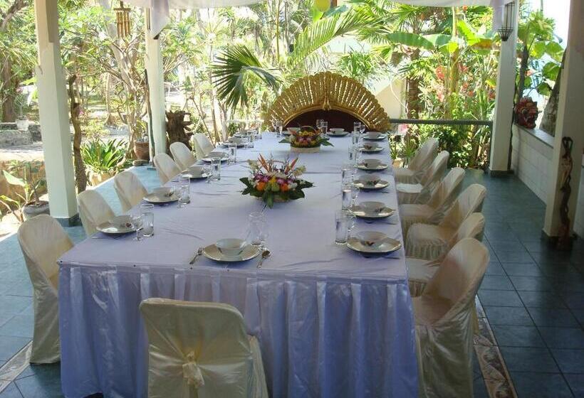 リゾートホテル Arjunabungalows