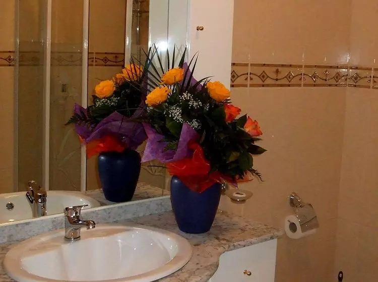 Отель Ambassador 