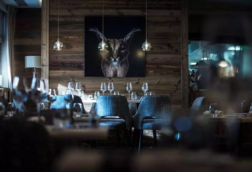 Отель Au Coeur Du Village