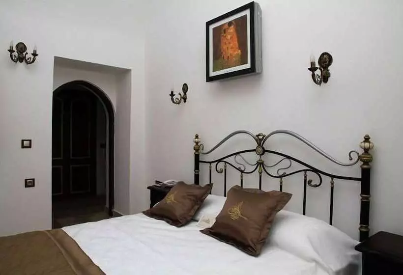 Hotel Kanuni Kervansaray Historical