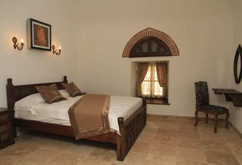 هتل Kanuni Kervansaray Historical