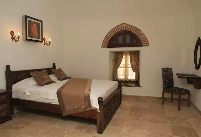 Hotel Kanuni Kervansaray Historical