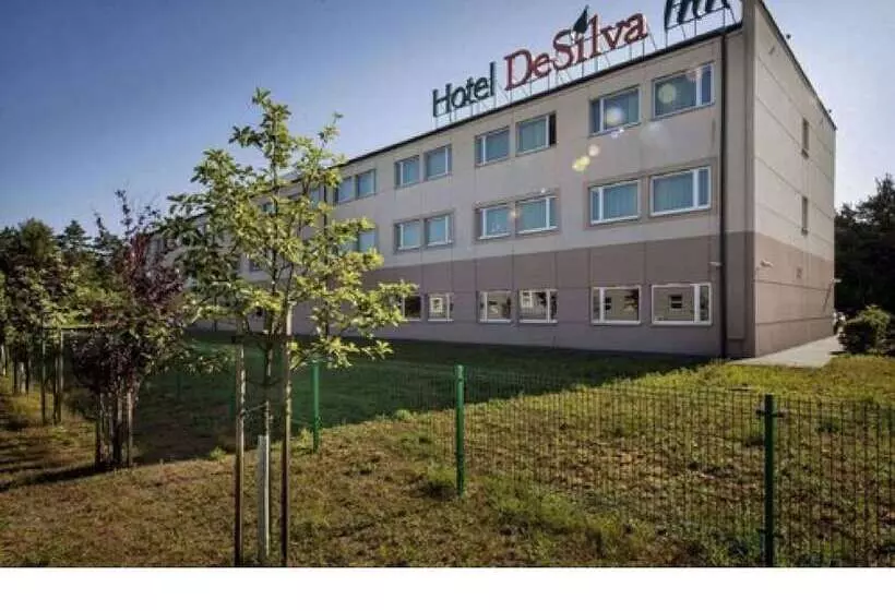 Отель Desilva Inn Katowice Airport