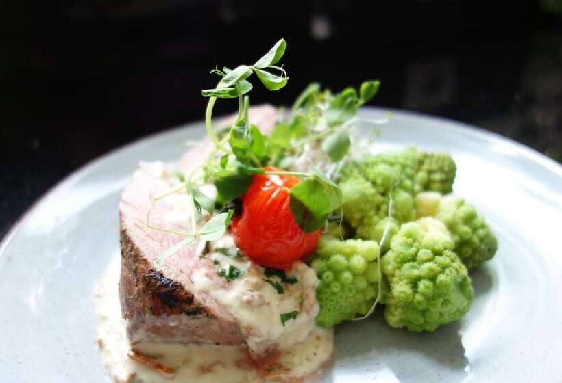 ホテル Desilva Inn Katowice Airport