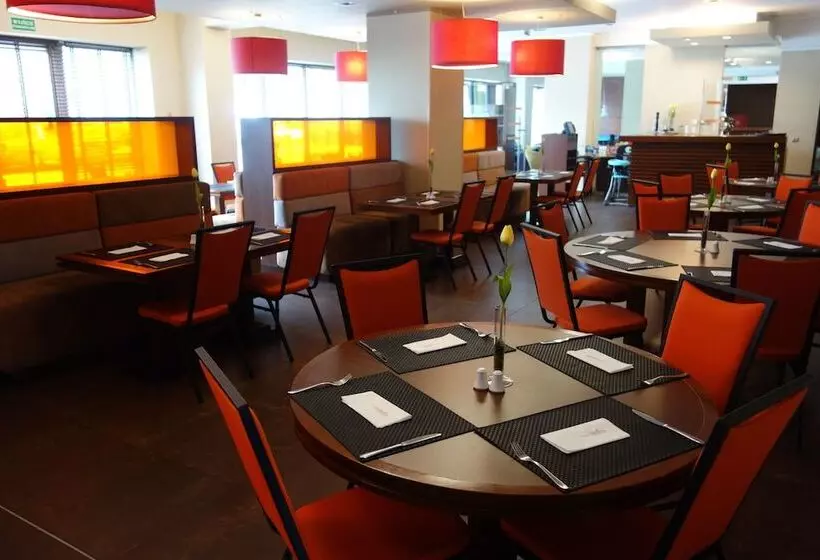 Отель Desilva Inn Katowice Airport