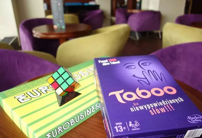 Отель Desilva Inn Katowice Airport