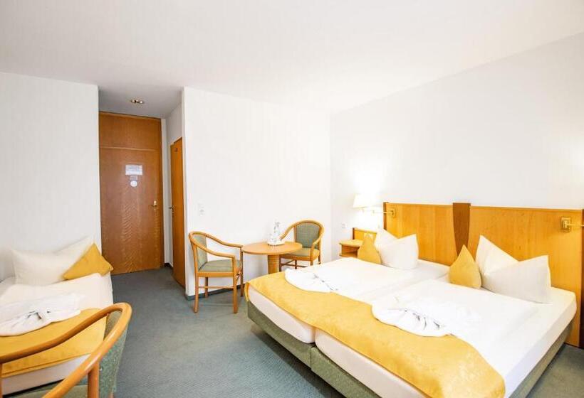 호텔 Garni Zwickaumosel