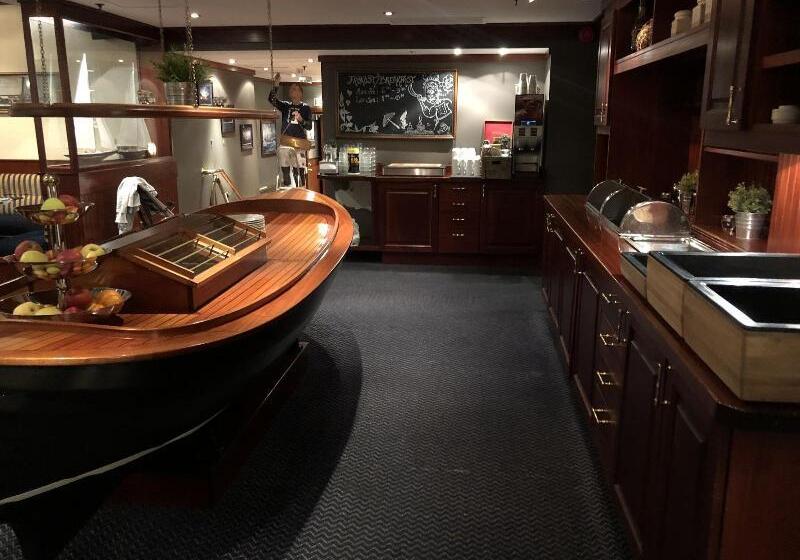 Grand Hotel Arendal   Unike Hoteller