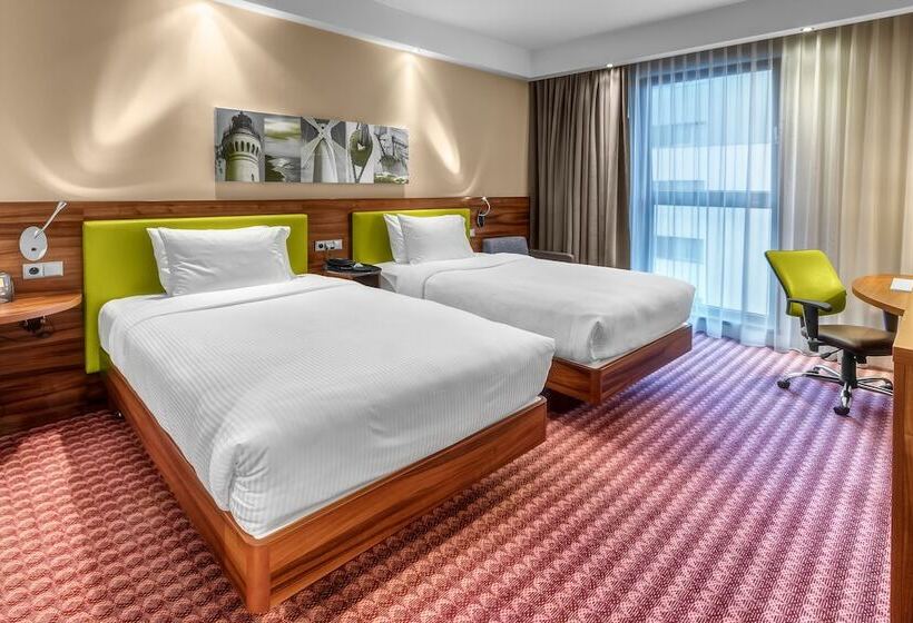 בית מלון כפרי Hampton By Hilton Swinoujscie