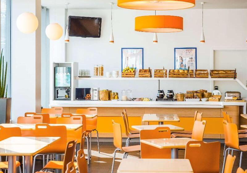 בית מלון כפרי Ibis Budget Leuven Centrum