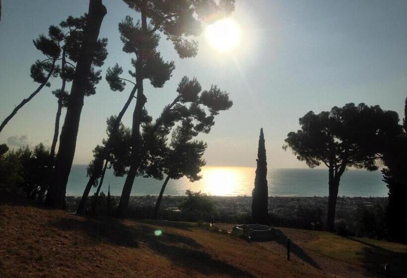 فندق Il Parco Sul Mare Resort & Spa