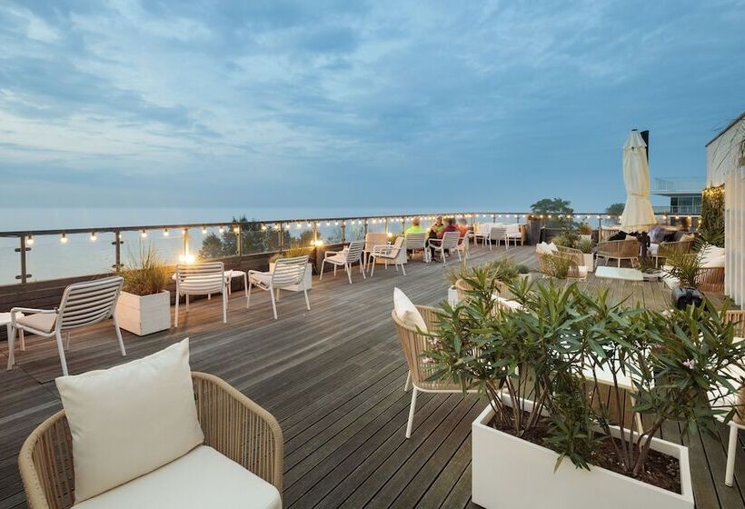 Marine Hotel By Zdrojowa