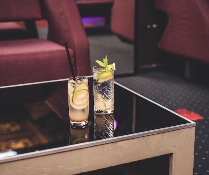 Marine Hotel By Zdrojowa