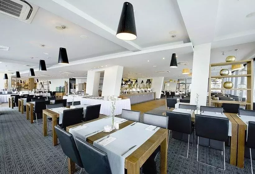 Marine Hotel By Zdrojowa