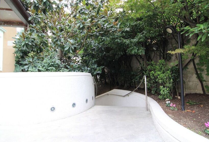 בית מלון כפרי Metro