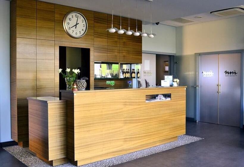 בית מלון כפרי Morski