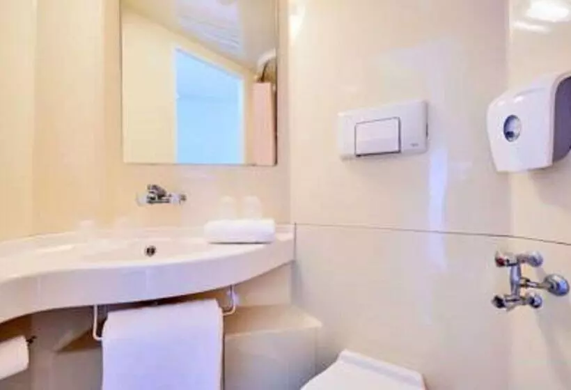 בית מלון כפרי Premiere Classe Lille Nord Roncq