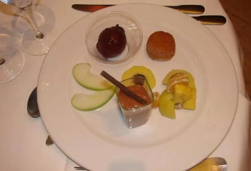 Hotell Authentic By Balladins – Rodez / Le Ségala