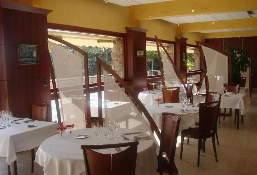 Hotell Authentic By Balladins – Rodez / Le Ségala