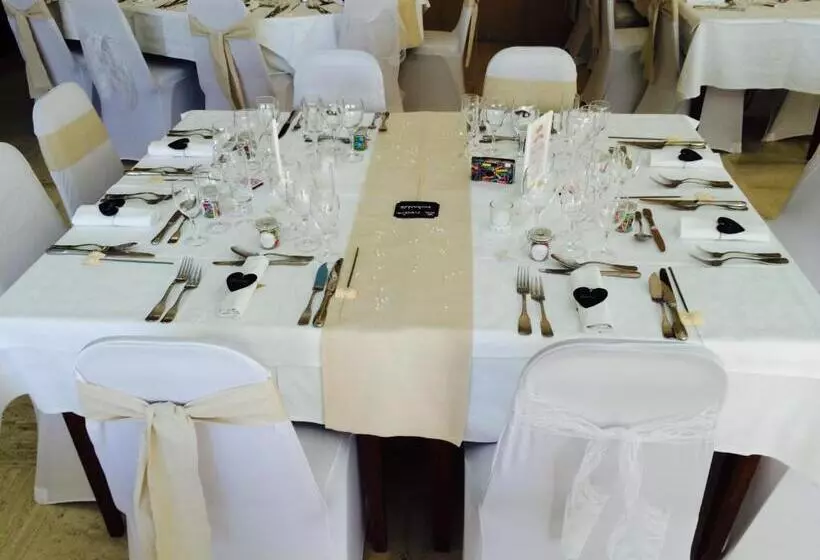 Hotell Authentic By Balladins – Rodez / Le Ségala