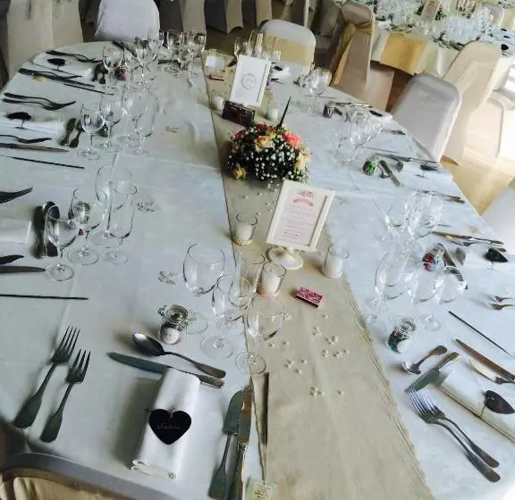 Hotell Authentic By Balladins – Rodez / Le Ségala