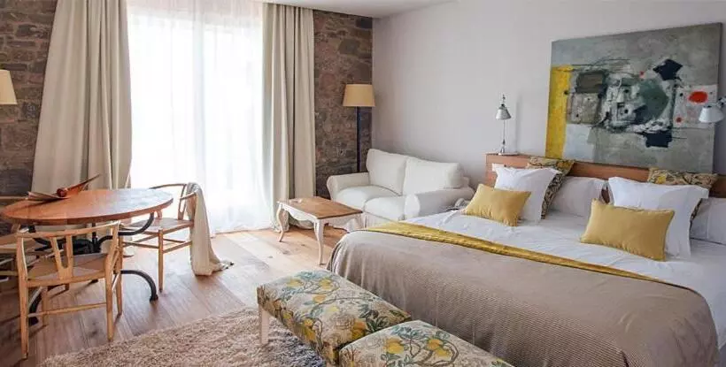 Сельский отель La Garriga De Castelladral