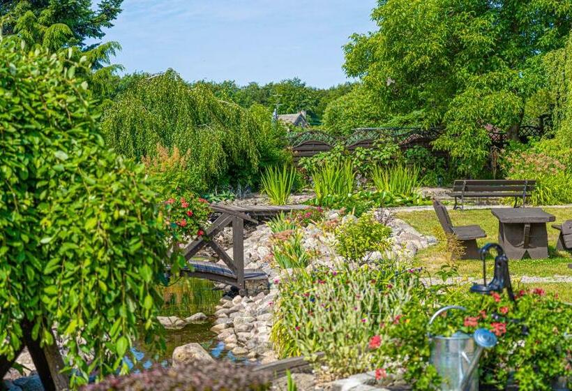 Отель Spa Srebrny Dzwon Kadyny