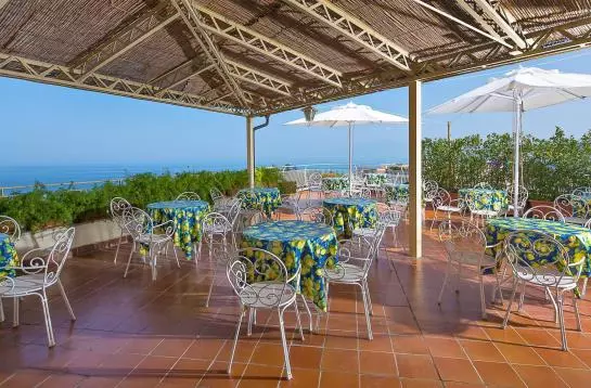 בית מלון כפרי Tirrenia