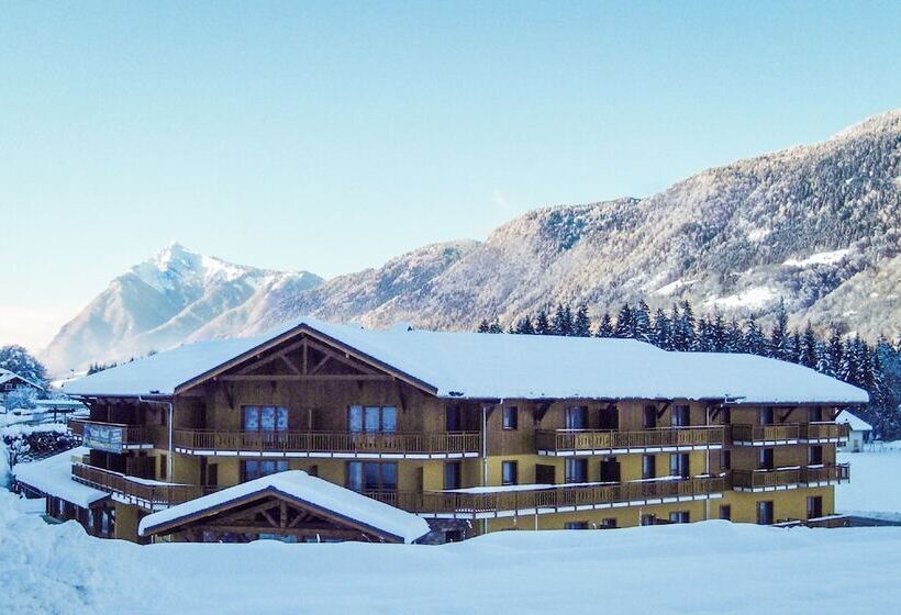 Отель Vacanceole  Residence Grand Massif