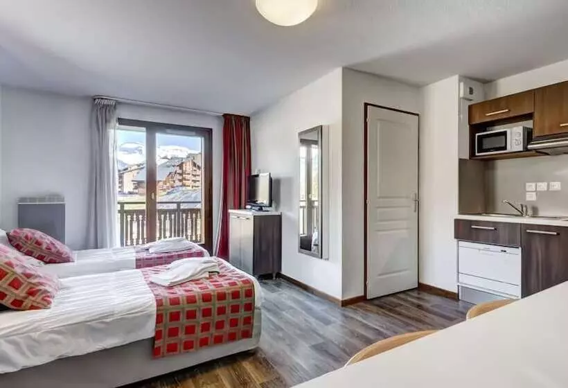 בית מלון כפרי Vacanceole  Residence Grand Massif