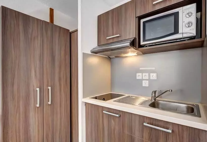 בית מלון כפרי Vacanceole  Residence Grand Massif