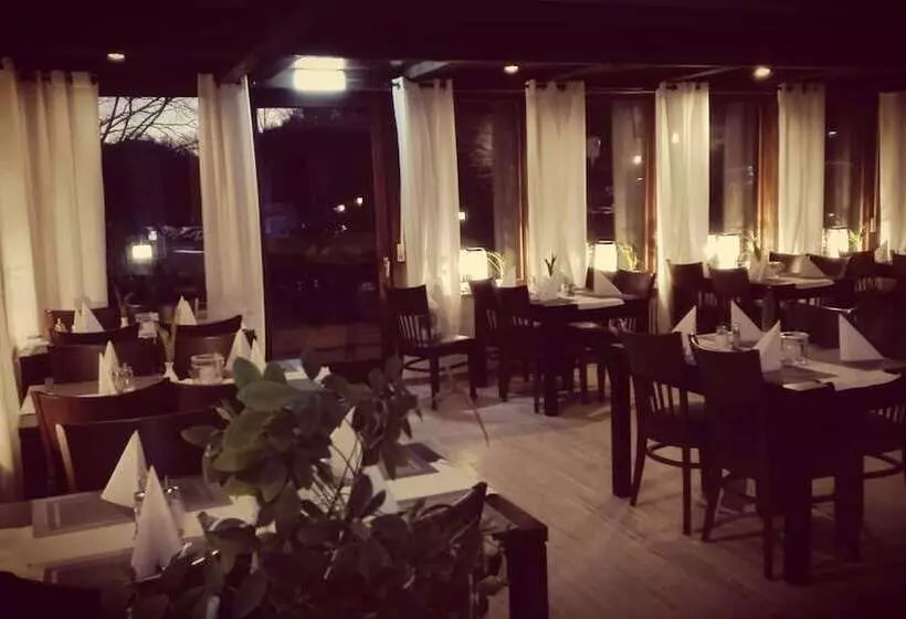 Landhotel Am Schloss