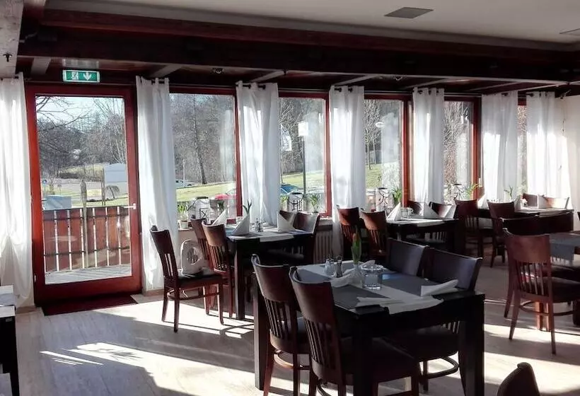 Landhotel Am Schloss