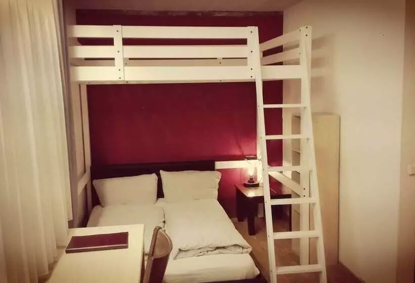 Landhotel Am Schloss