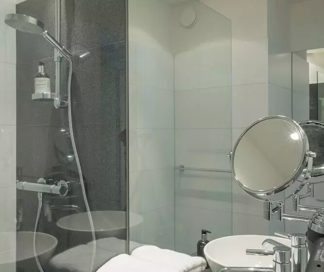 Motel One Hamburg Airport