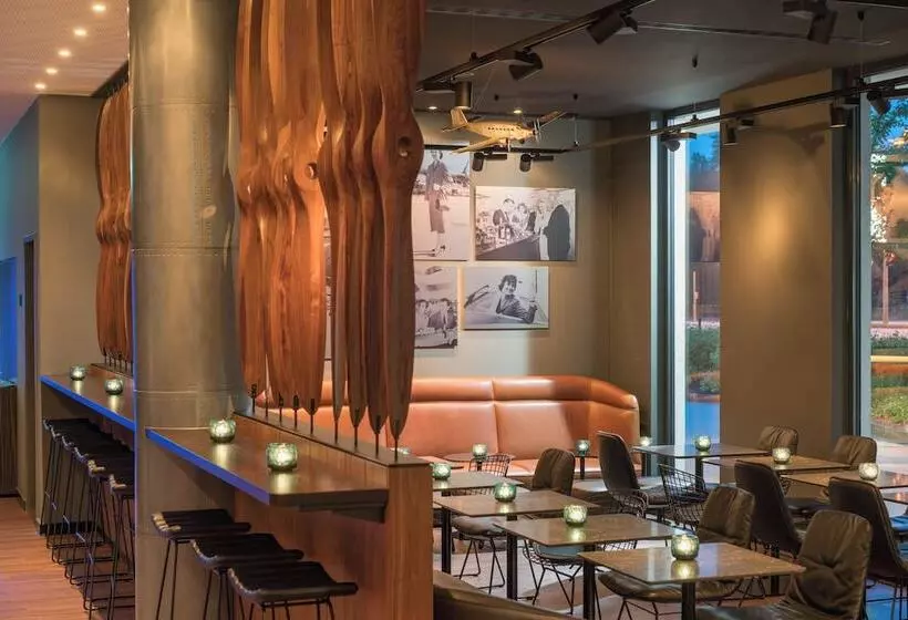 Motel One Hamburg Airport