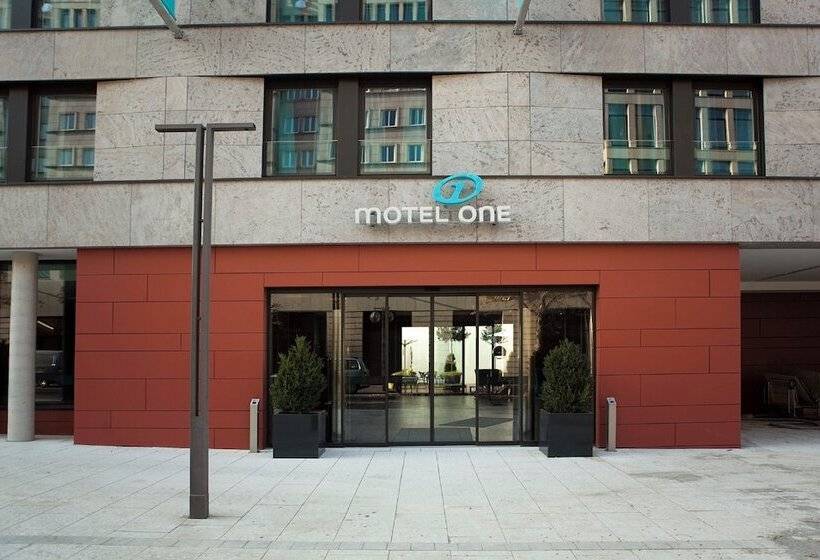 Motel One Stuttgart Mitte