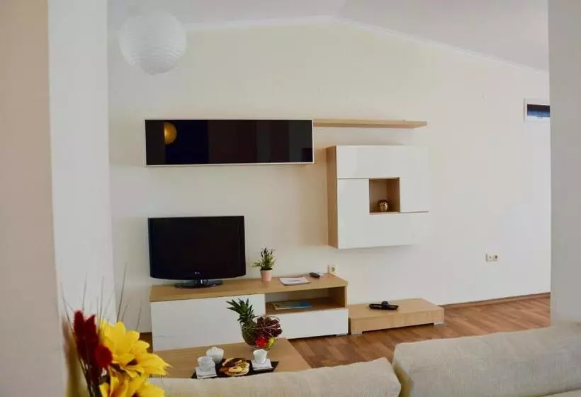 Rainbow 1 Holiday Complex