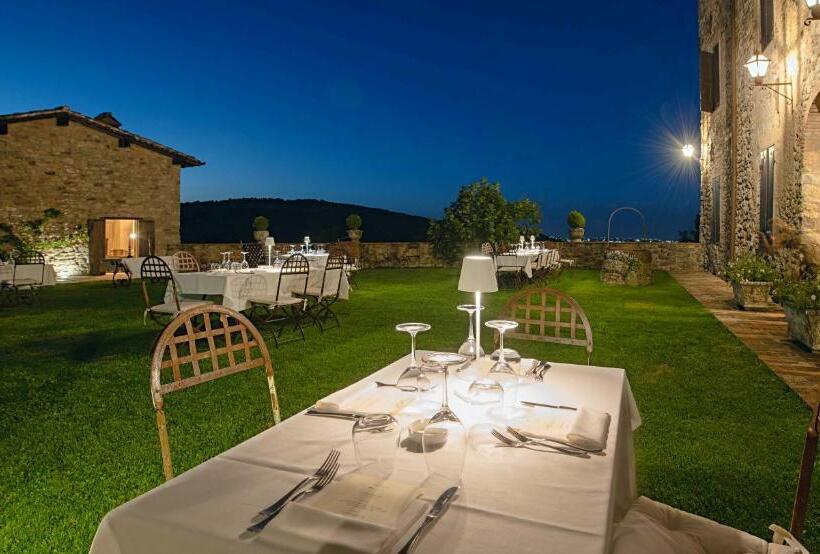 فندق Castello Di Viano