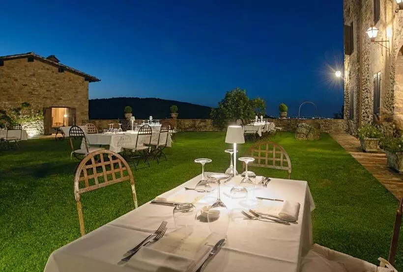 ホテル Castello Di Viano
