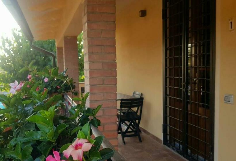 בית מלון כפרי Punta Dei Lecci