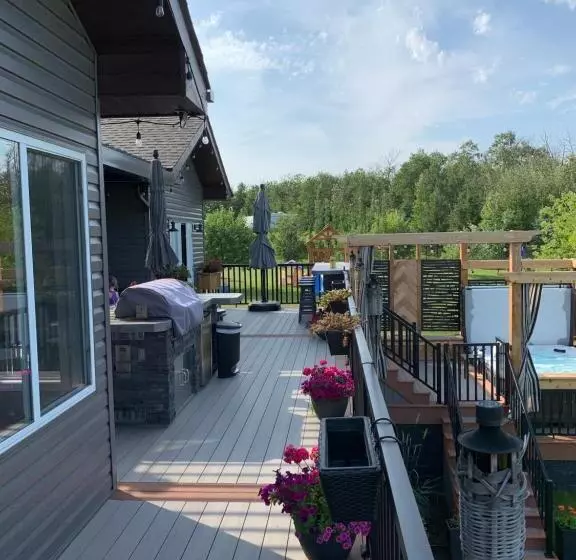 Majatalo Dragonfly Inn Loft Suite