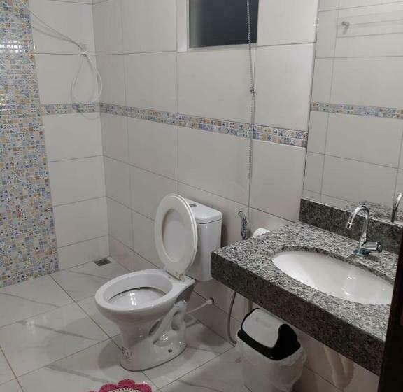 פנסיון Refúgio Pé Da Serra   Chalés