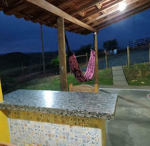 פנסיון Refúgio Pé Da Serra   Chalés