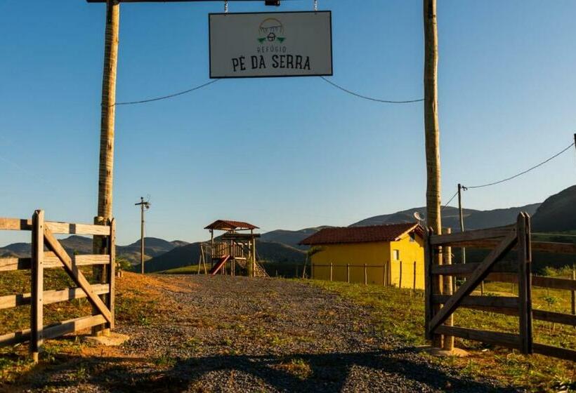 פנסיון Refúgio Pé Da Serra   Chalés