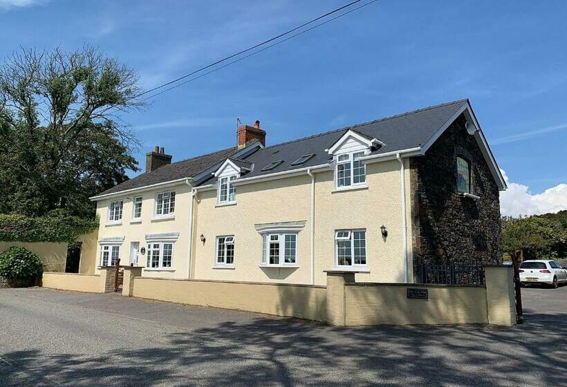 膳宿费 The Croft Guest House