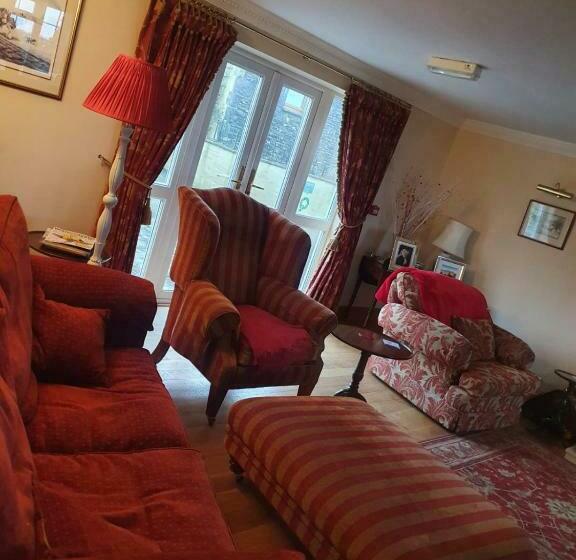 膳宿费 The Croft Guest House