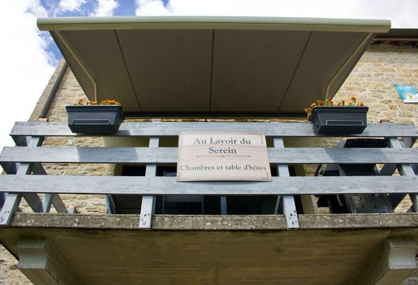 ベッドアンドブレックファースト Au Lavoir Du Serein La Billaude Et La Langouette