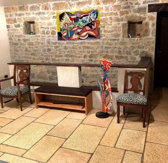 ベッドアンドブレックファースト Au Lavoir Du Serein La Billaude Et La Langouette