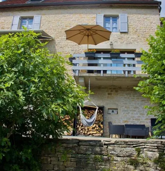 ベッドアンドブレックファースト Au Lavoir Du Serein La Billaude Et La Langouette